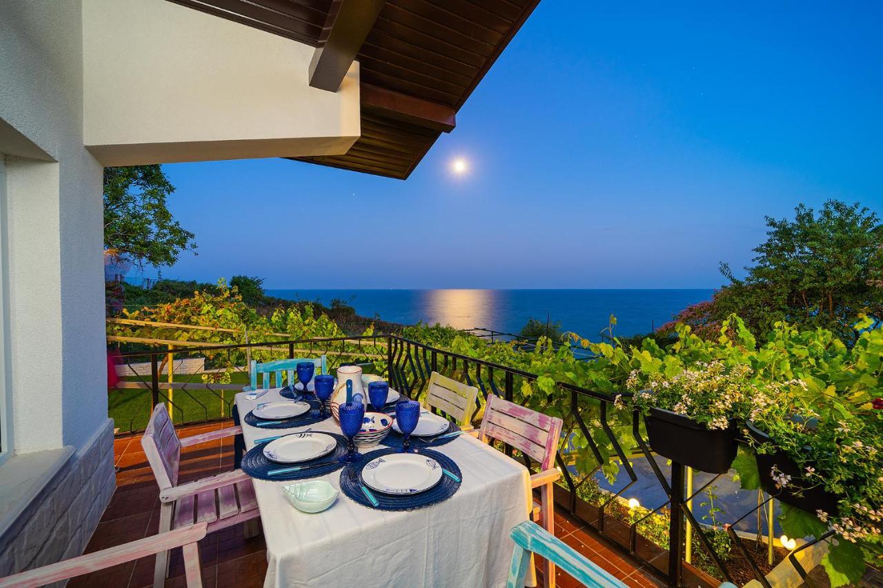 Casa De La Mare - Albena Villa Buitenkant foto