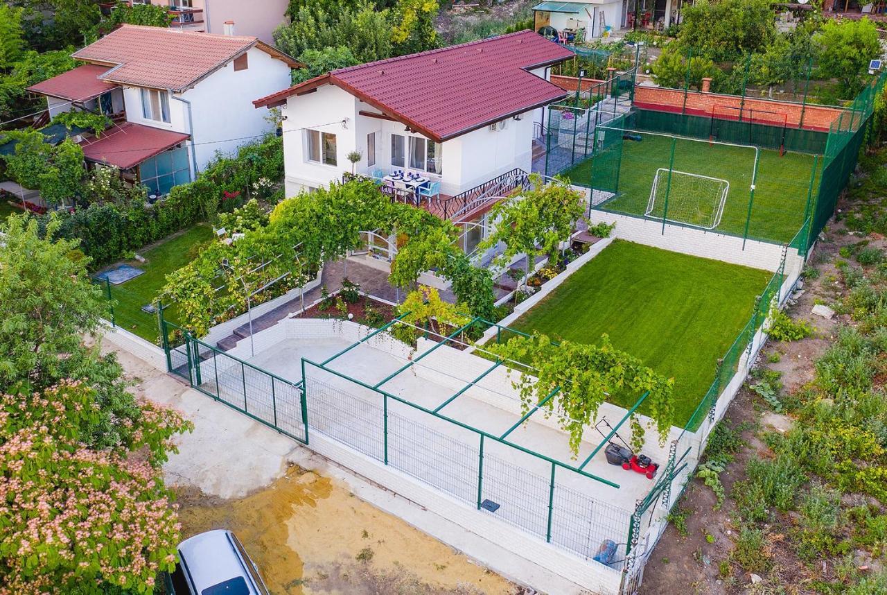 Casa De La Mare - Albena Villa Buitenkant foto