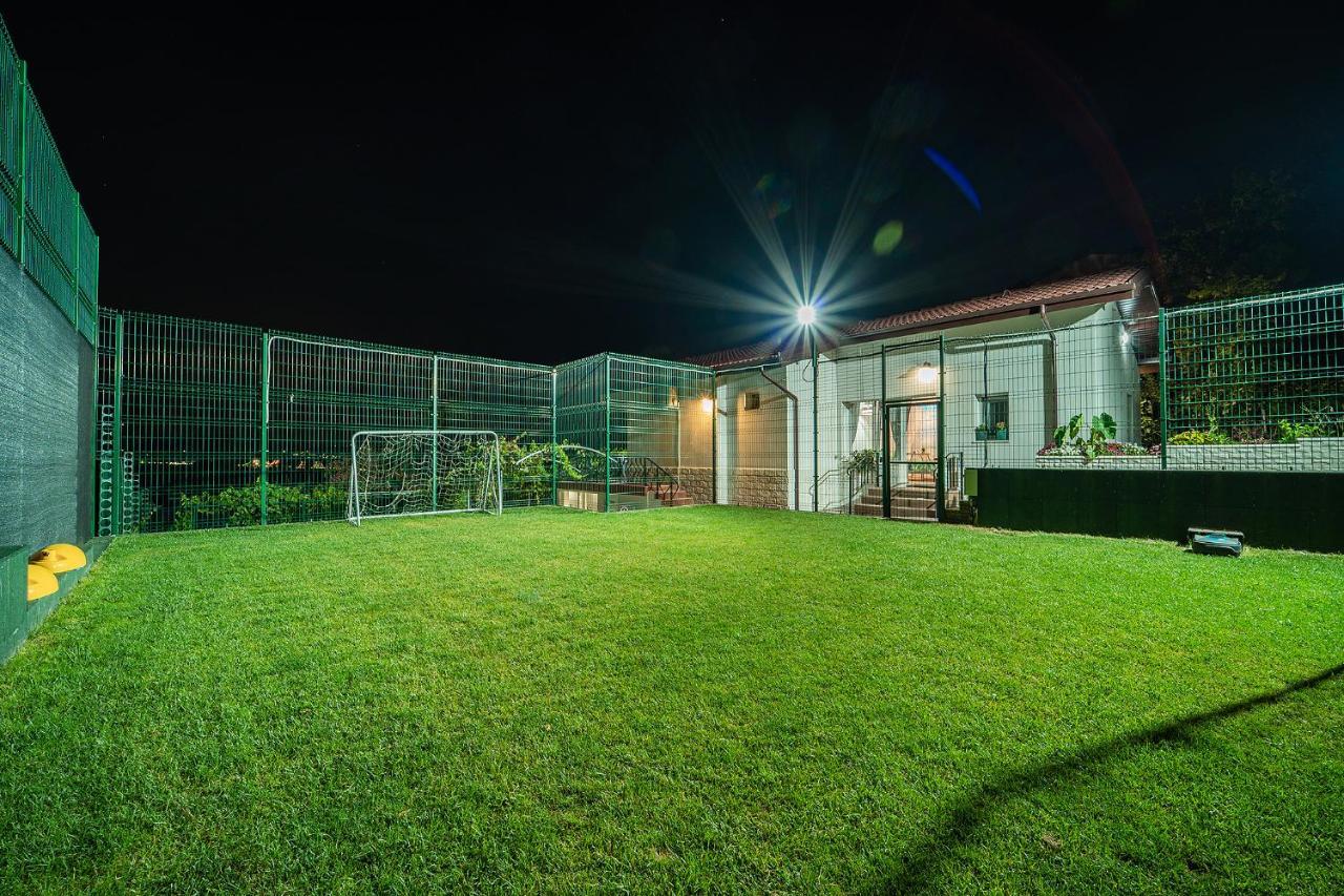Casa De La Mare - Albena Villa Buitenkant foto