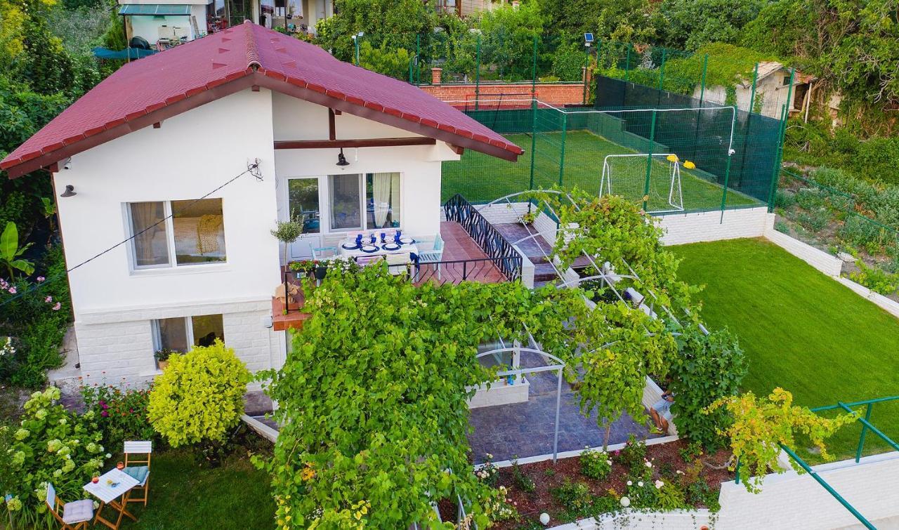 Casa De La Mare - Albena Villa Buitenkant foto